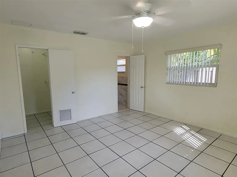 1601 SW 1st Ter #1 — Photo 20