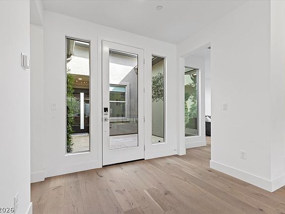 5th image of 11977 Montague St
