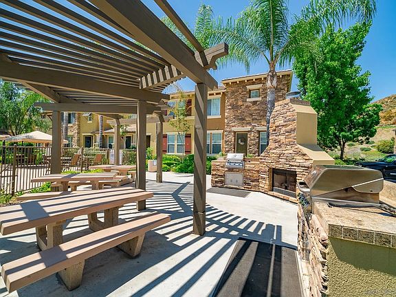 3rd image of 30505 Canyon Hills Rd Unit 1906