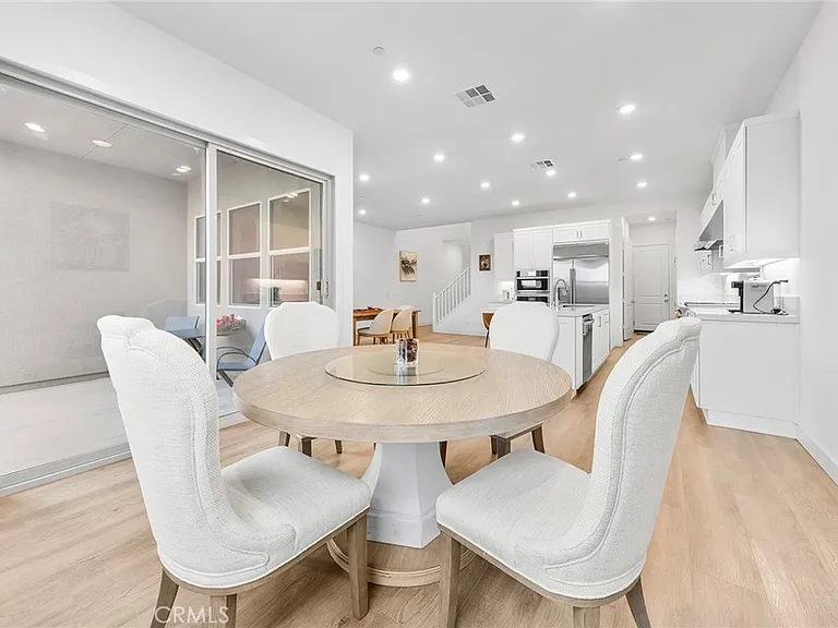 885 Poppy Ct — Photo 13