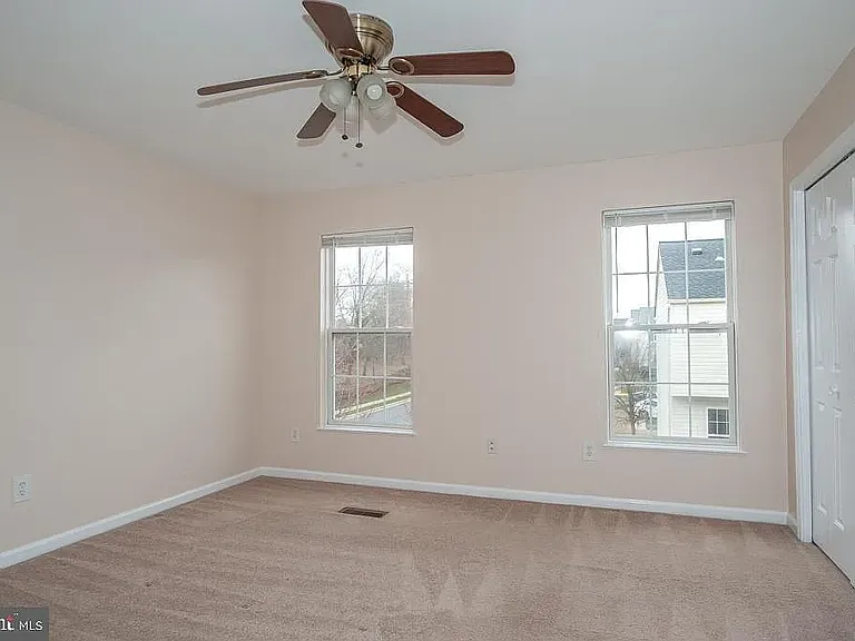 6380 Michael Robert Dr — Photo 10