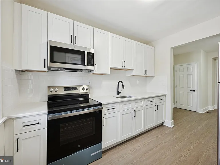 4626 Van Kirk St — Photo 9