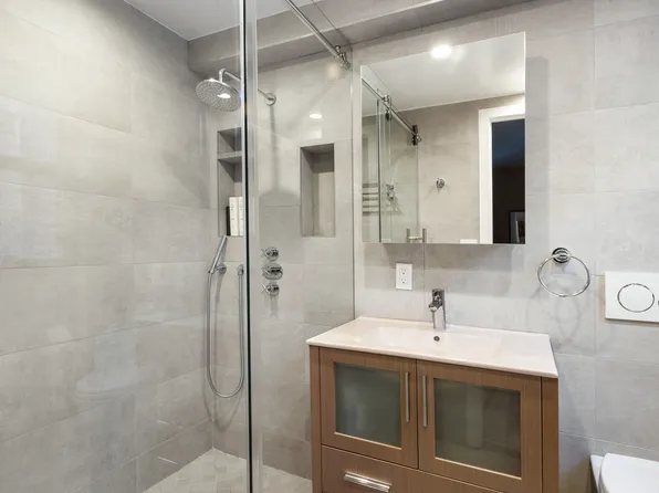 2 Tudor City Place image 10 of 11