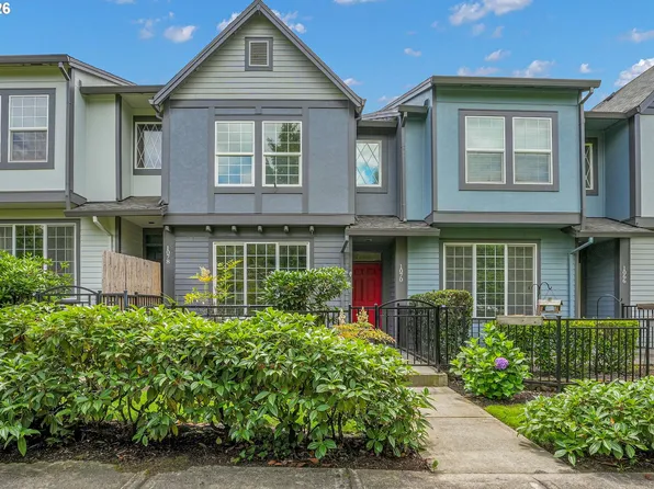 1070 SE Nazomi Ave, Hillsboro, OR 97123