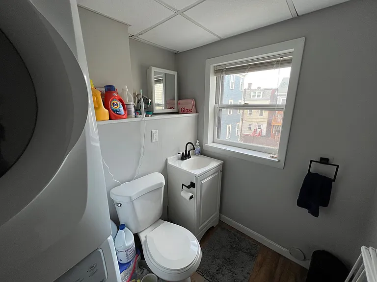 281 Bowen St #2 — Photo 8