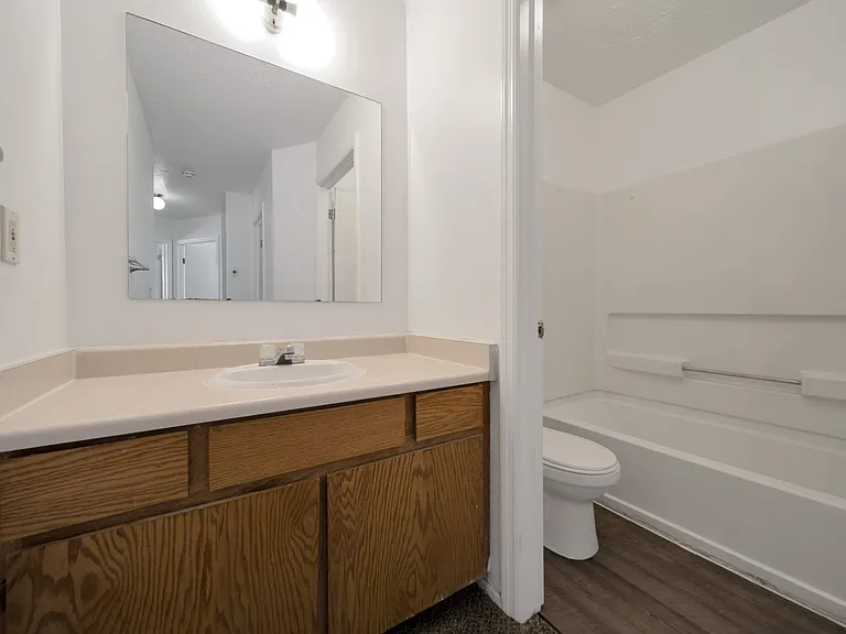 558 N Redwood Rd #2 — Photo 12