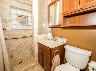 6649 W 64th St, Chicago, IL 60638