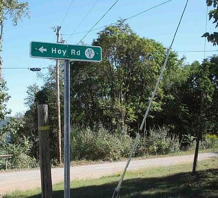Exterior Neighborhood (street photo)