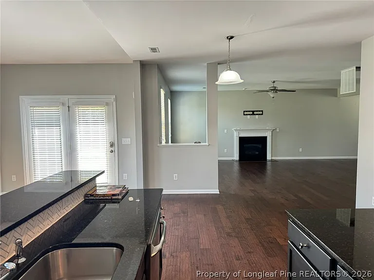 350 River Oak St — Photo 9