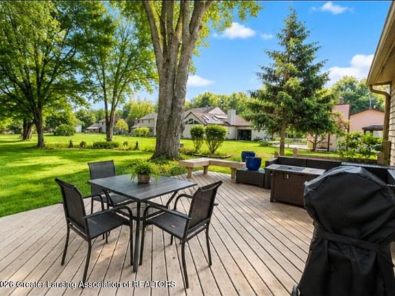 3rd image of 1436 Sand Point Dr