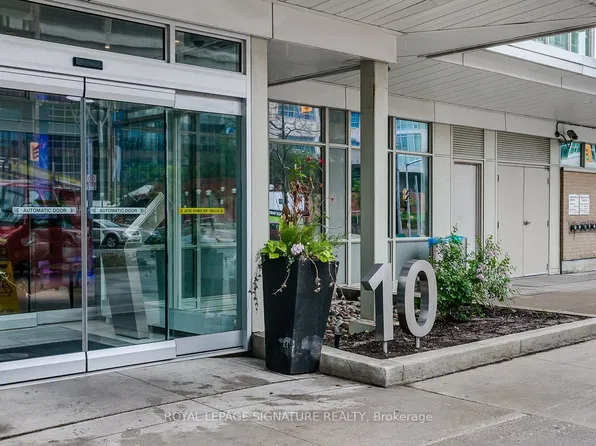 10 Navy Wharf Ct #1212, Toronto, ON M5V 3V2