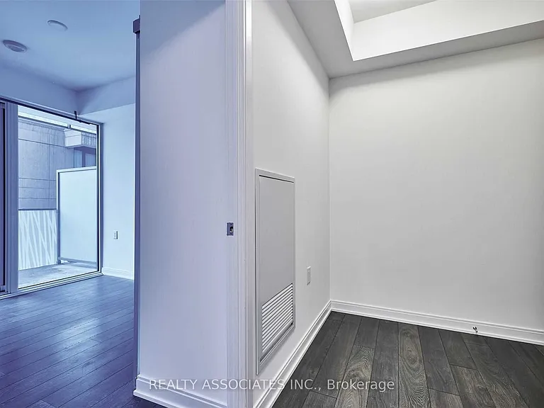 42 Charles St E #1304 — Photo 10