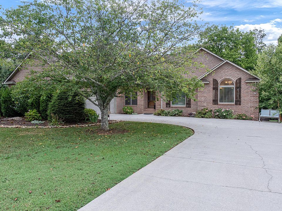 1st image of 315 Hidden Cove Ct