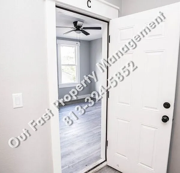 2817 N Taliaferro Ave #3 — Photo 3