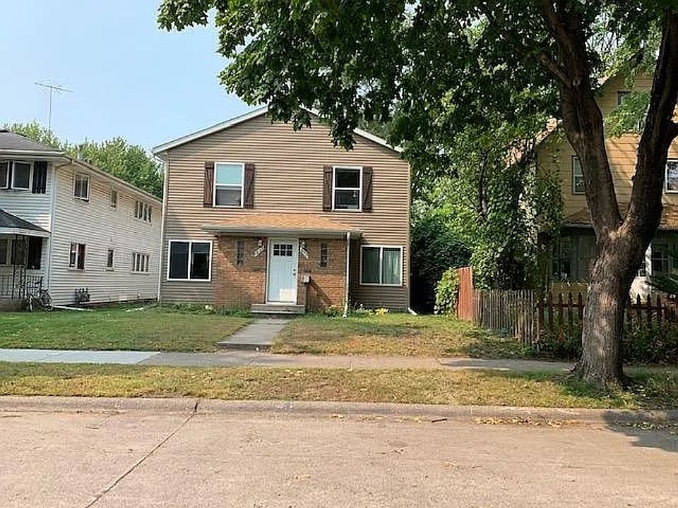 1st image of 857 23rd Ave SE