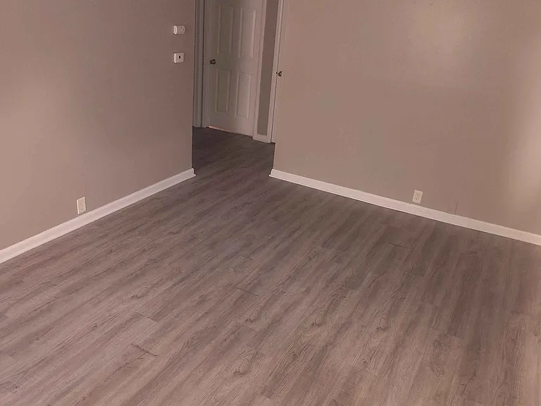 2922 Colorado Ave — Photo 10