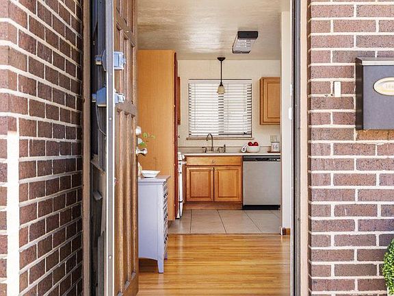 5th image of 1104 Sherri Mar Ct