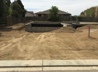 20 Arrowsmith Dr, Pueblo, CO 81008