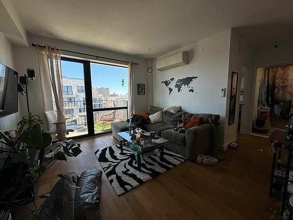 2nd image of 375 Grove St #5C