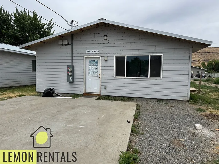 304 E P St — Photo 8