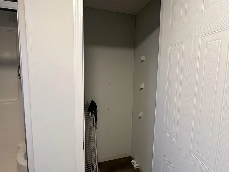 305 Hammond St — Photo 18