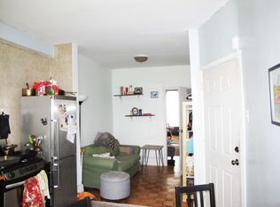 213 Greenpoint Ave APT 2L, Brooklyn, NY 11222