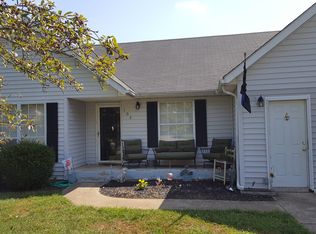 104 Bittersweet Ln, Radcliff, KY 40160