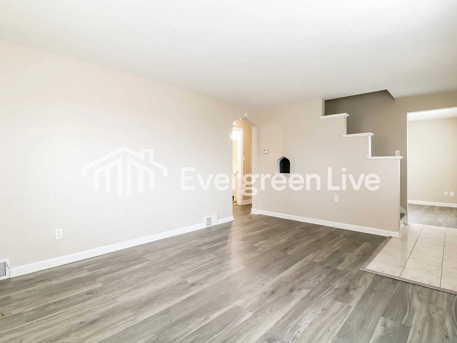 3 bed, 2.0 bath, 1163 sqft, $1,695 — Photo 2