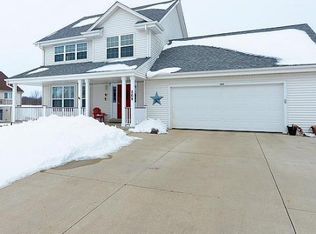 264 Grand Ave, Belgium, WI 53004