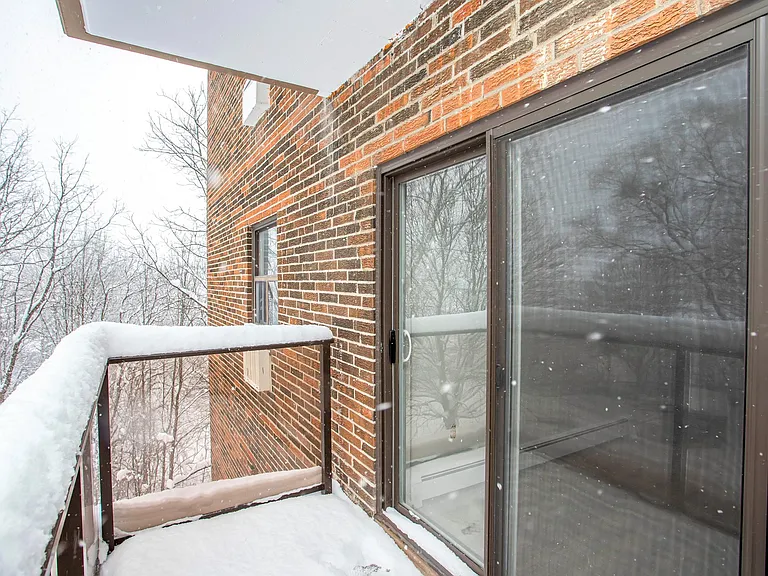 185 Berkshire Dr — Photo 13