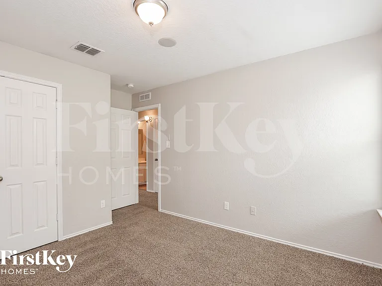 3003 Candleside Dr — Photo 11