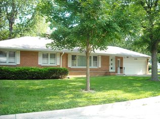 1705 Marseillaise Pl, Aurora, IL 60506