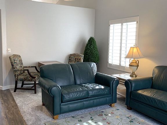 3rd image of 2049 E Marquette Dr
