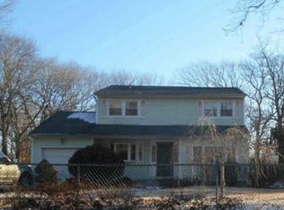 845 Ferndale Blvd, Central Islip, NY 11722
