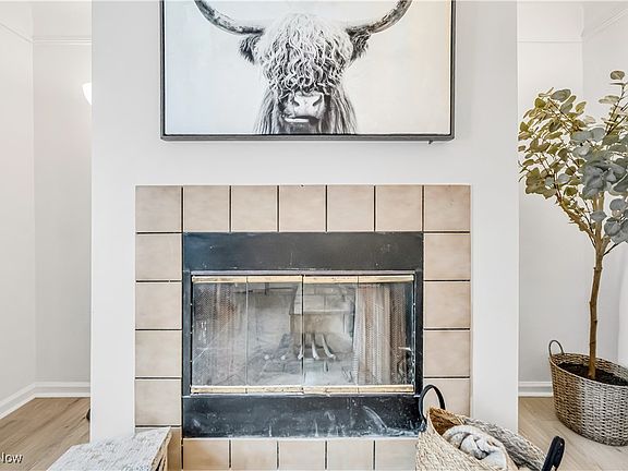 4th image of 5773 Frankfort Ave