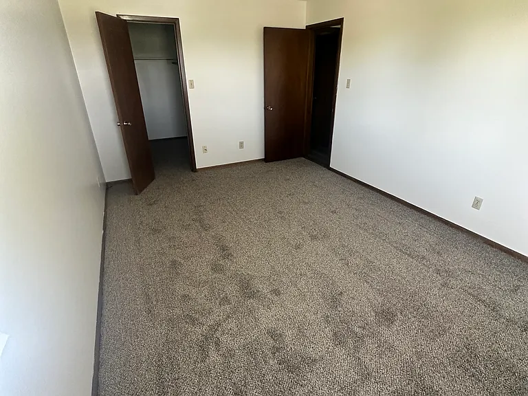 1026 Hancock Dr #11 — Photo 6