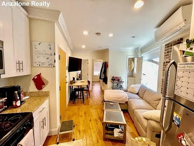22 Moon St #3 — Photo 3