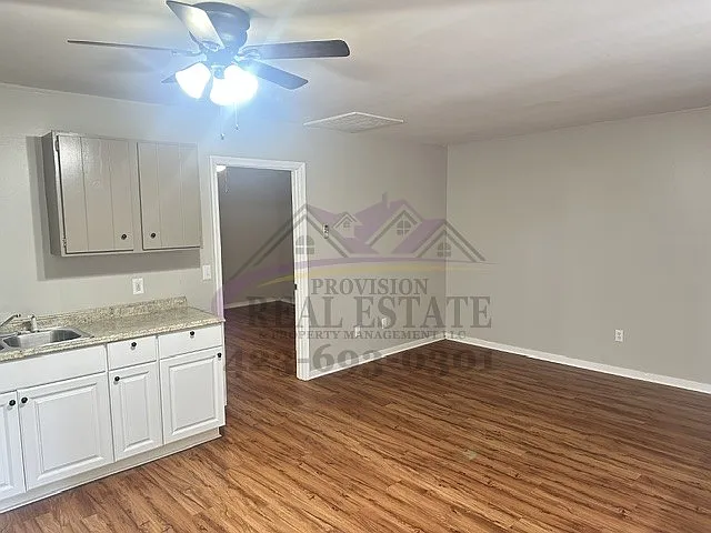 1 bed, 1.0 bath, $675