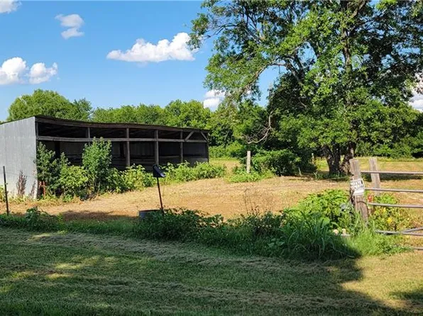 801 S McKinley Ave, La Harpe, KS 66751