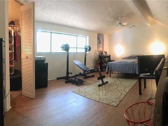 3rd image of 2122 Bradford St APT 522