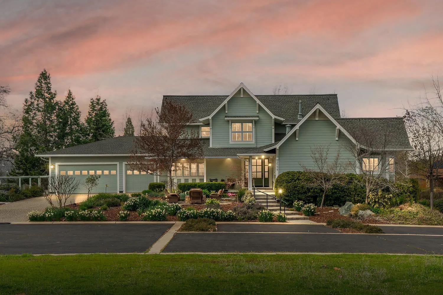 598 Alawa Pl photo 1