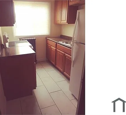 1532 Broadway #8 — Photo 2
