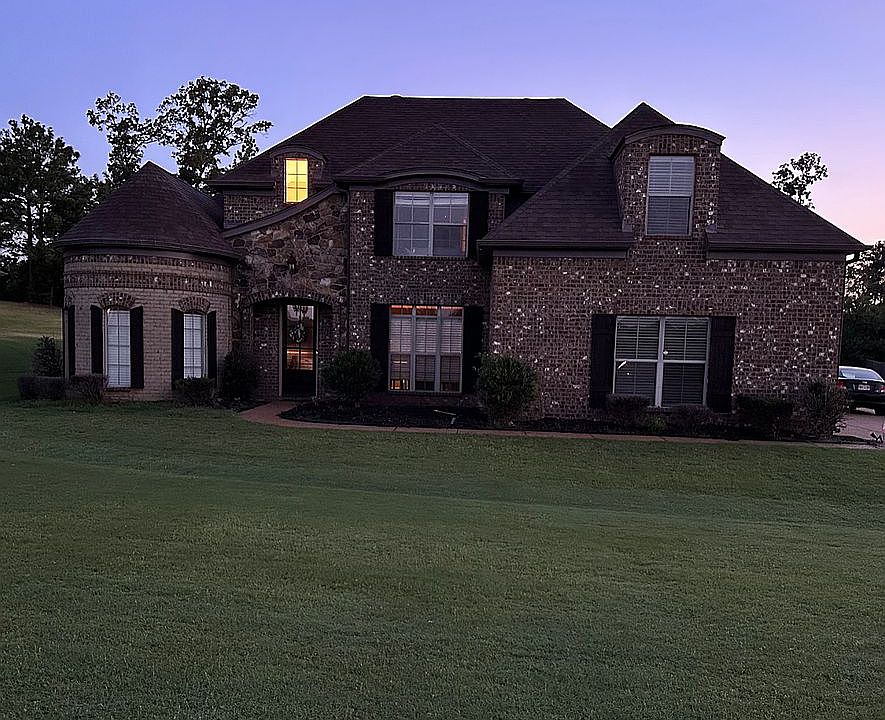 1st image of 8684 Shallow Creek Dr