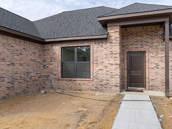 5th image of 53 Springtree Cir