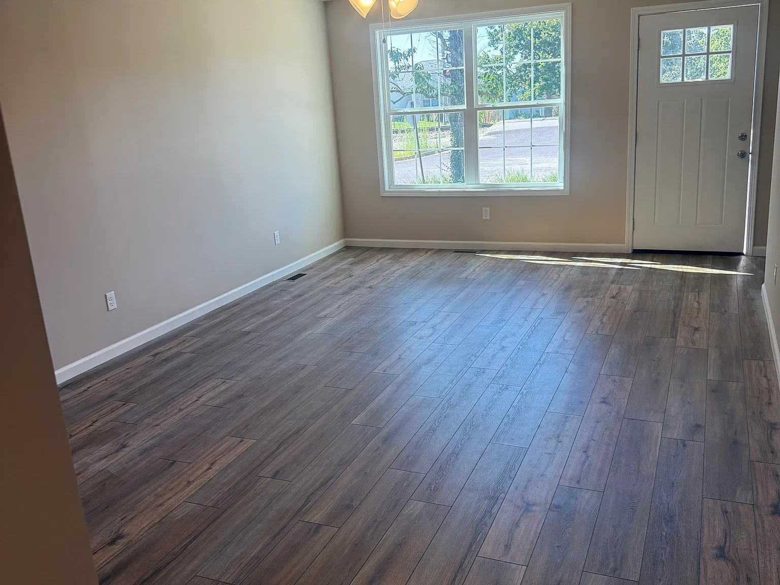 3 bed, 1150 sqft, $1,650 — Photo 4