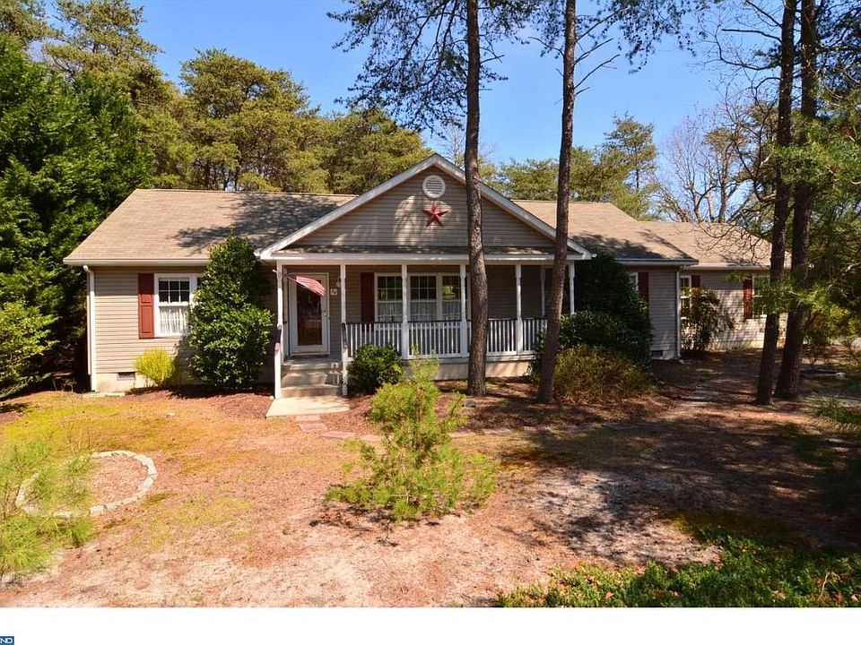 1st image of 23495 Woods Dr