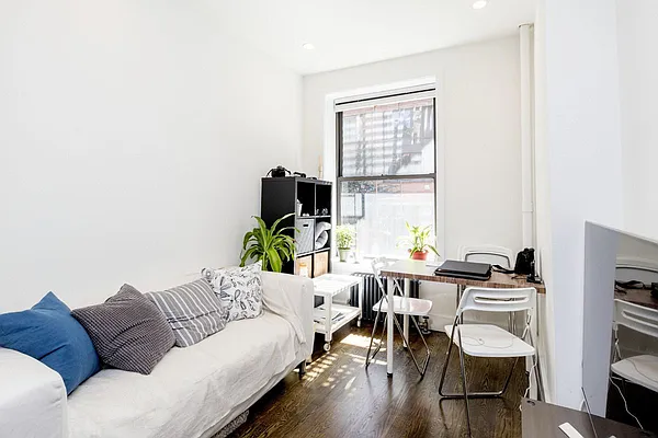 Rented by Compass | media 5