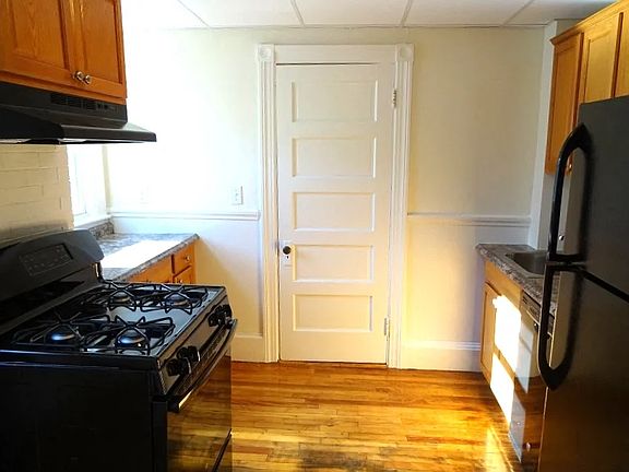 2nd image of 72 Park Ave APT 12