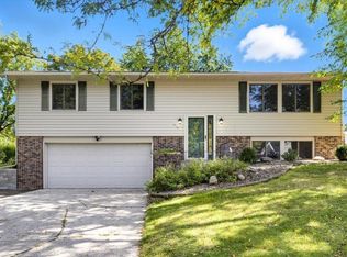 1810 Brookside Dr, Albert Lea, MN 56007