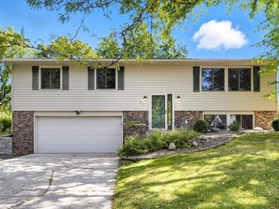 1810 Brookside Dr, Albert Lea, MN, 56007